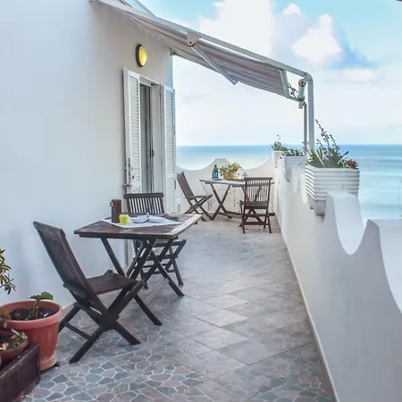 Apartment La Casa Sul Mare